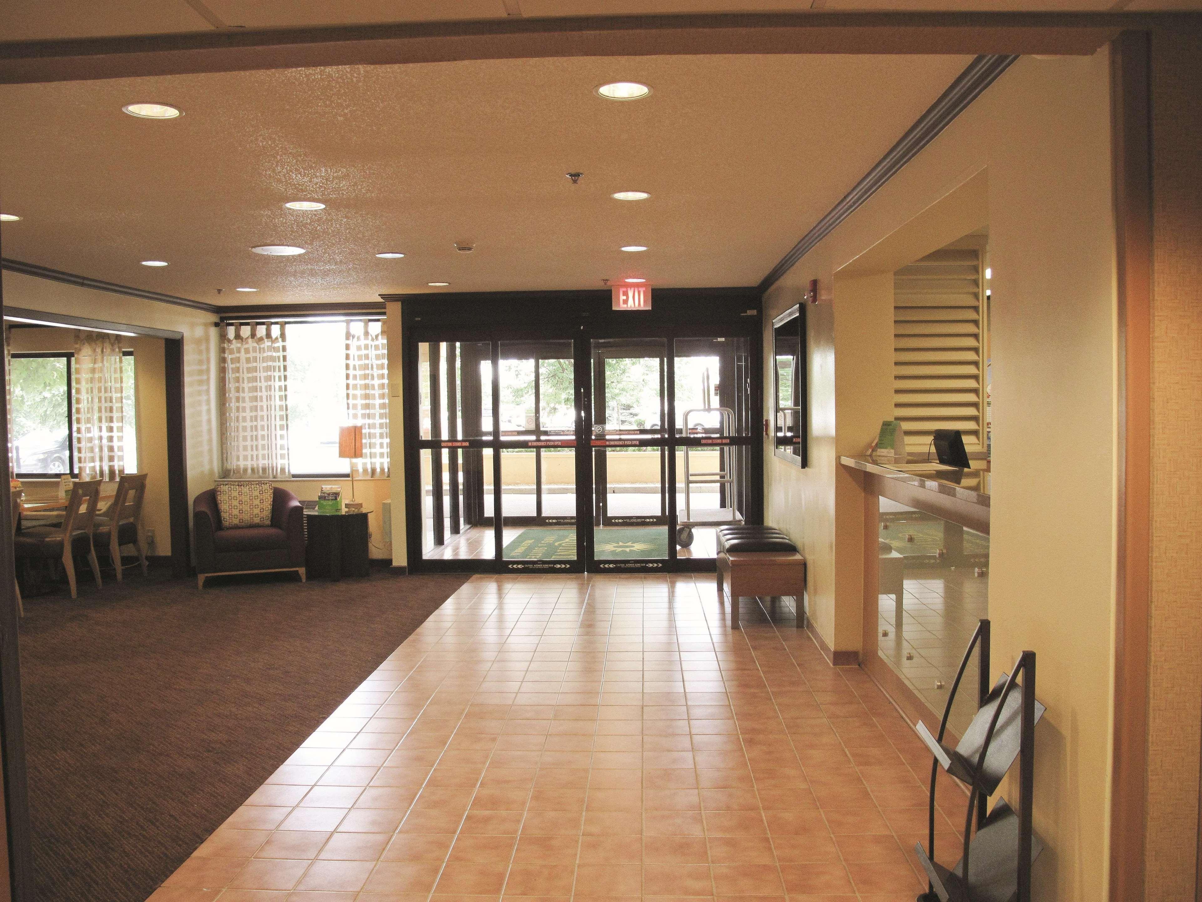 Hotel La Quinta By Wyndham Chicago Tinley Park Exterior foto