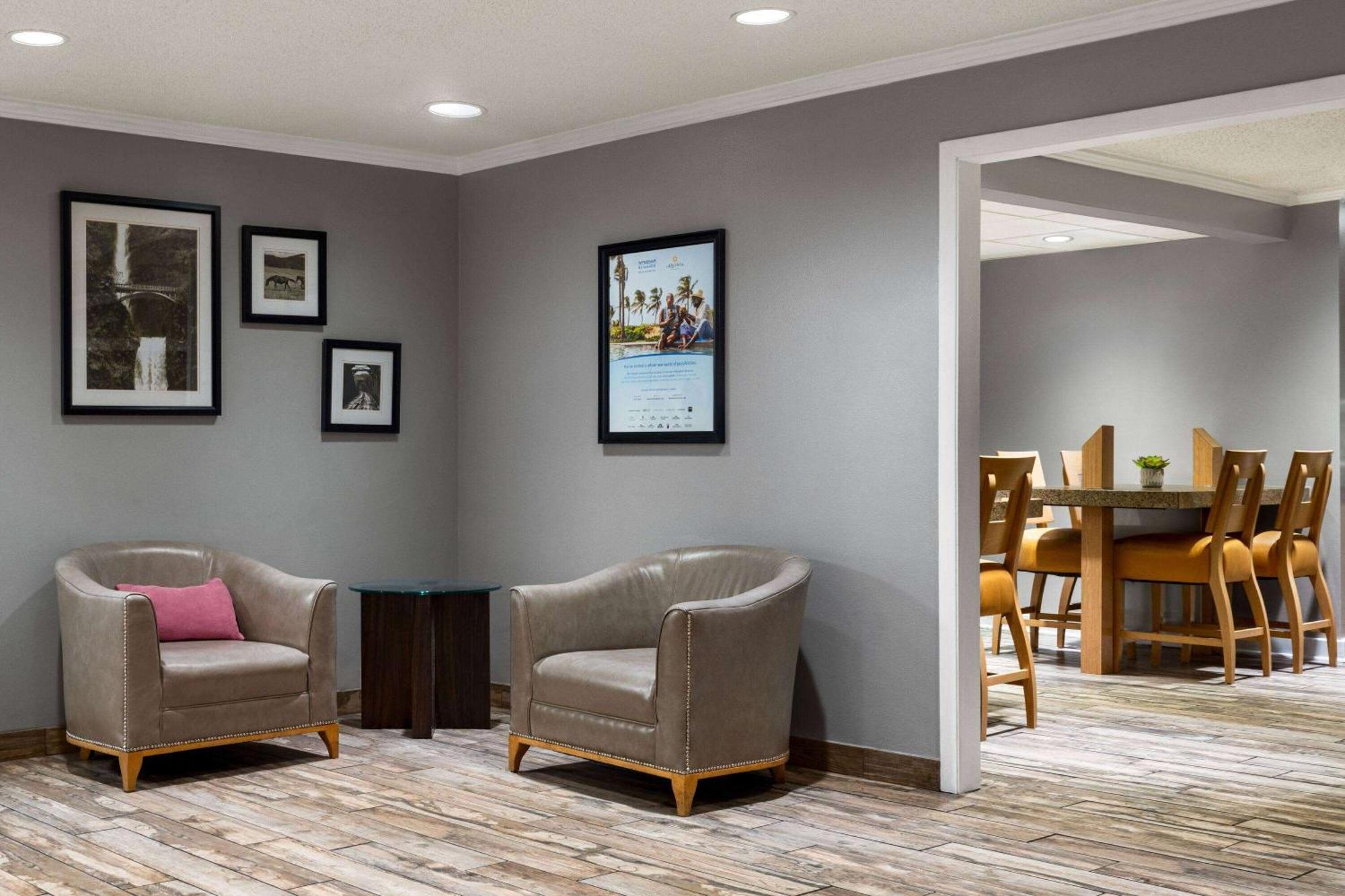 Hotel La Quinta By Wyndham Chicago Tinley Park Exterior foto