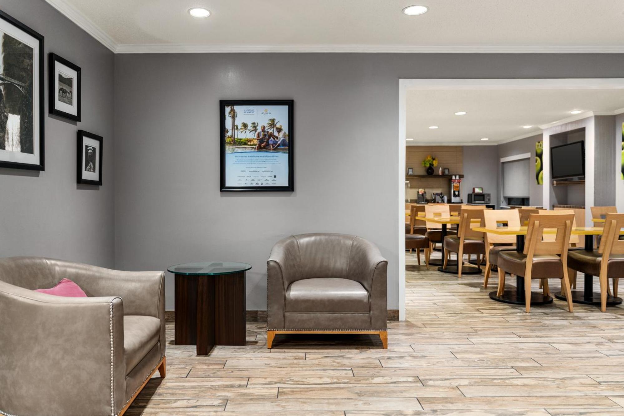 Hotel La Quinta By Wyndham Chicago Tinley Park Exterior foto
